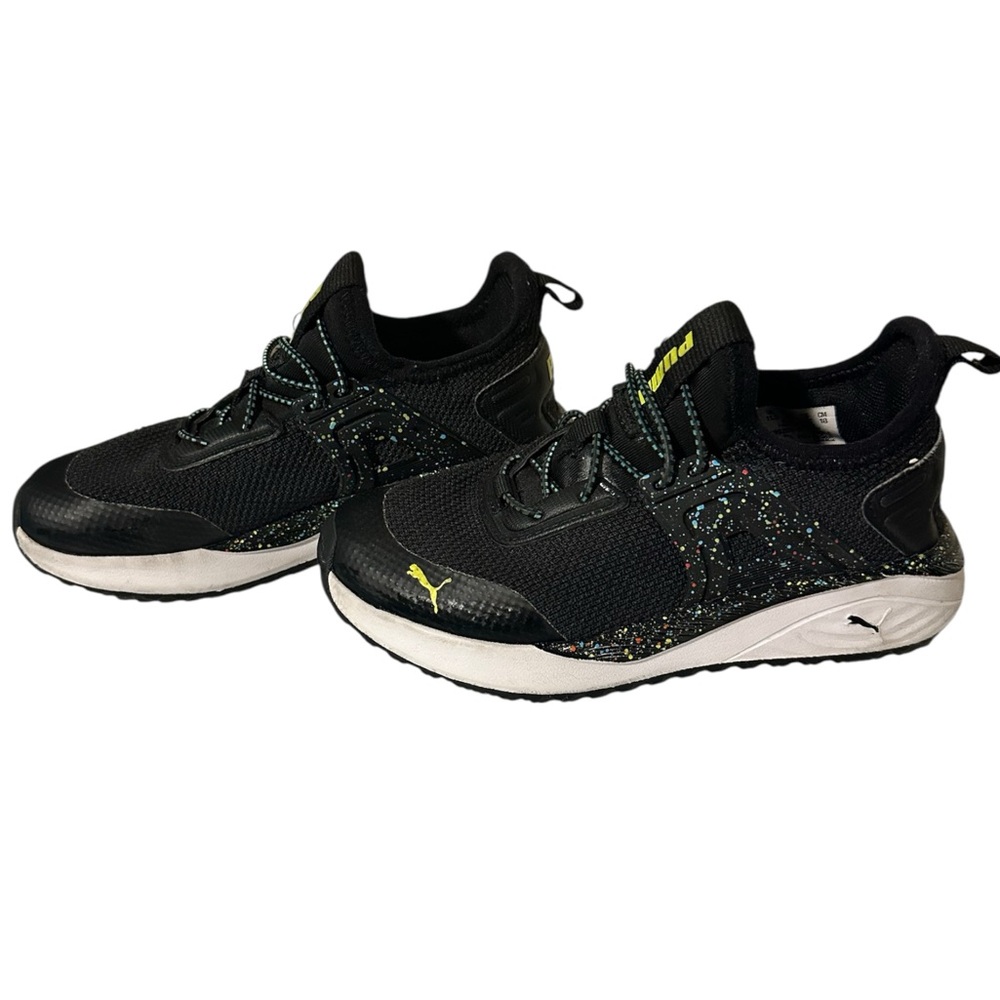 Puma Kids Black and White Sneakers With a Splash of Color- Size 12.5